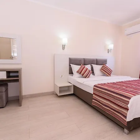 Guest house Iulia 3*